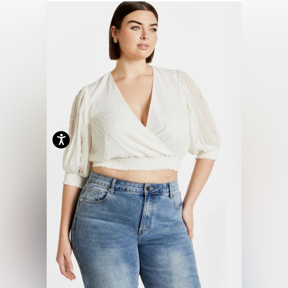 ♥️ 2/$10 Dee Top City Chic